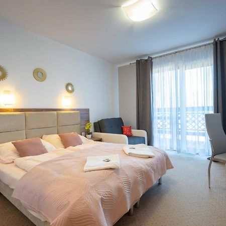 Apartamenty Trzy Sosny Okrzei 1C Szklarska Poręba Esterno foto