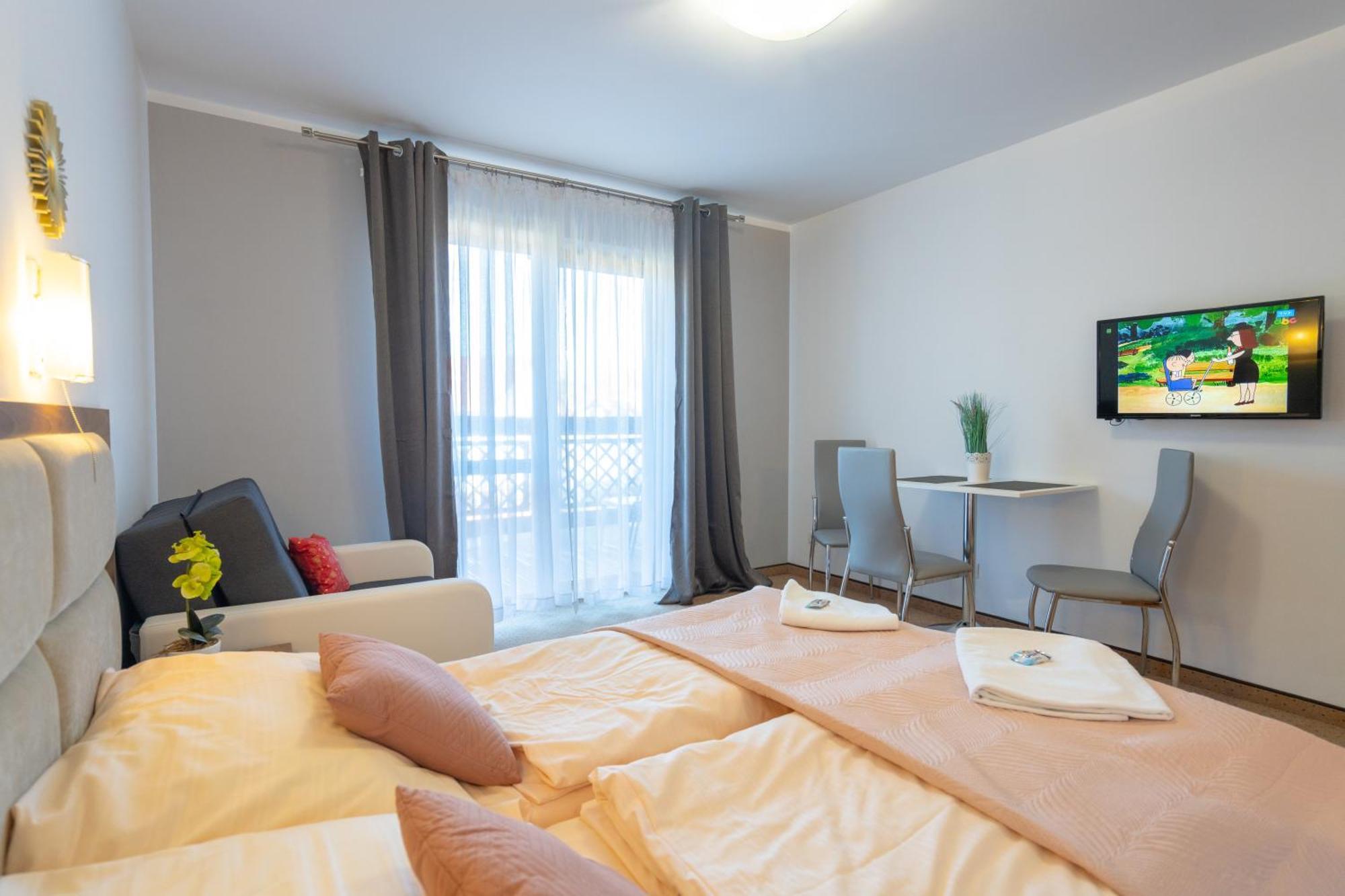 Apartamenty Trzy Sosny Okrzei 1C Szklarska Poręba Esterno foto